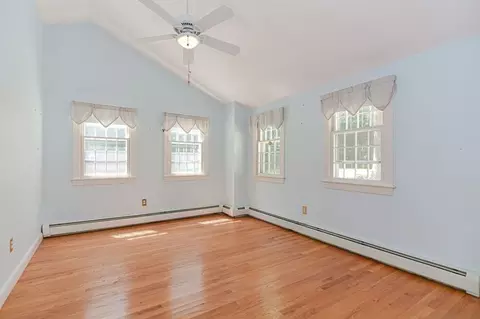 Bedroom - 10 Eaglehead Rd, Manchester, MA 01944 photo 4 of 6