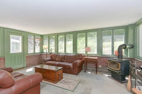 Exterior - 10 Eaglehead Rd, Manchester, MA 01944 photo 3 of 8