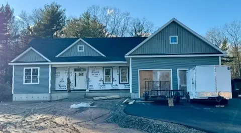 8 Tall Pines Trl, Southwick, MA 01077