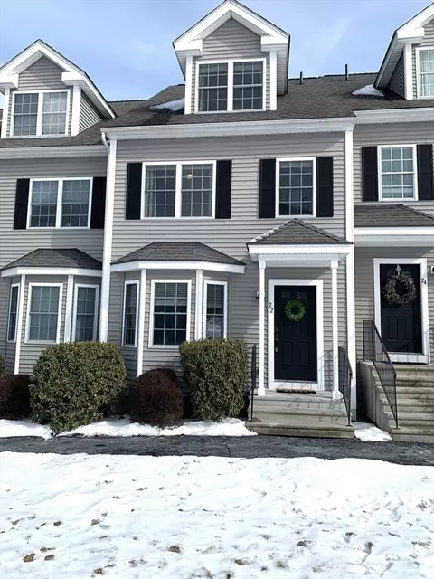 22 Sprucewood Ln #66, Worcester, MA 01606
