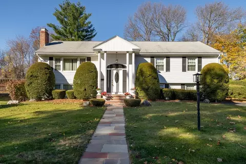 19 Phinney Rd, Lexington, MA 02421