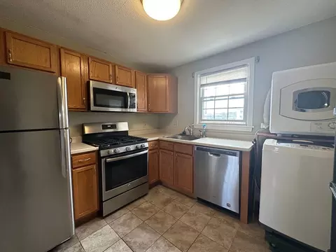 Kitchen - 481 Cold Spring Ave #2A, West Springfield, MA 01089 photo 2 of 2