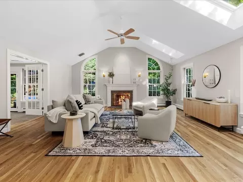45 South St, Needham, MA 02492 photo 17