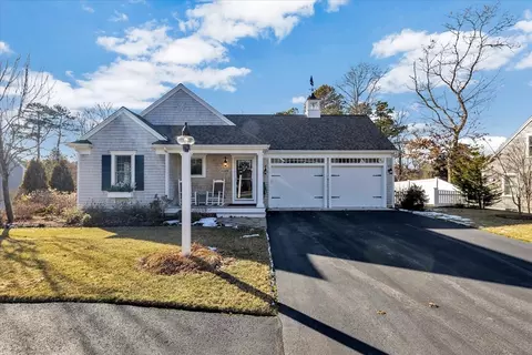 129 Pheasant Hill Cir, Cotuit, MA 02635