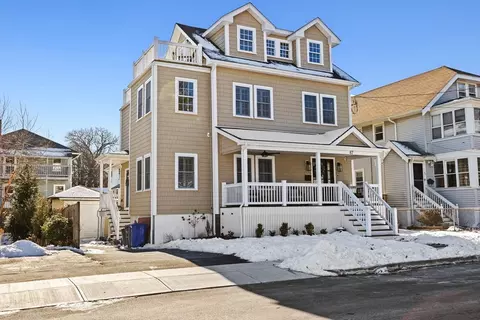 87 Thornton St, Quincy, MA 02170