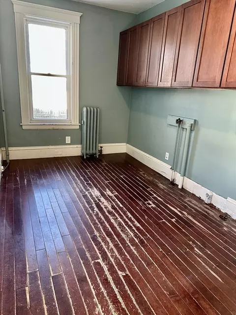 8 Ferdinand St, Worcester, MA 01603 photo 37