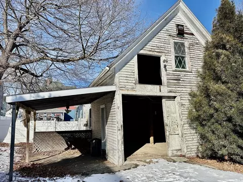 8 Ferdinand St, Worcester, MA 01603 photo 32