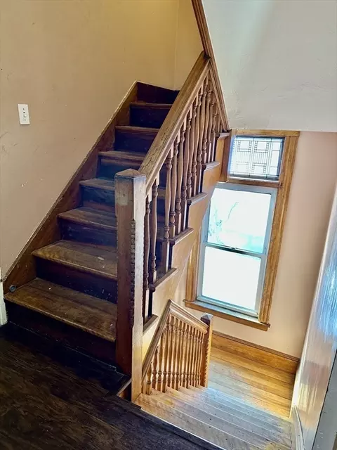 8 Ferdinand St, Worcester, MA 01603 photo 28
