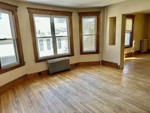 8 Ferdinand St, Worcester, MA 01603 photo 11