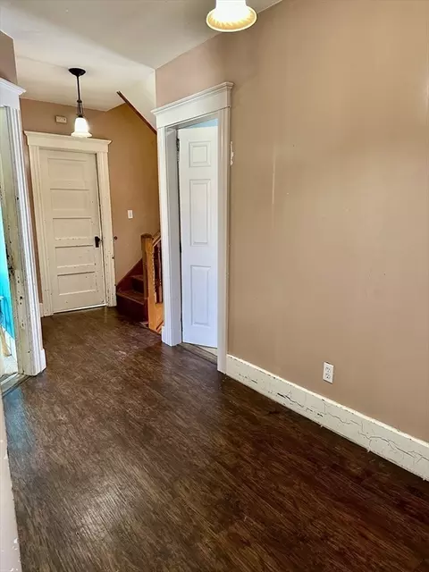 8 Ferdinand St, Worcester, MA 01603 photo 18