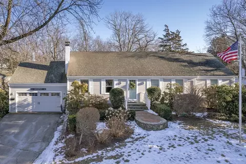 52 Linden Dr, Cohasset, MA 02025