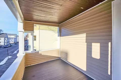 35 Arthur St, Worcester, MA 01604 photo 33
