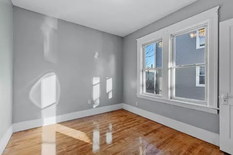 35 Arthur St, Worcester, MA 01604 photo 27