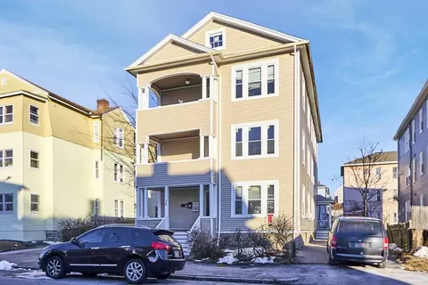 35 Arthur St, Worcester, MA 01604 photo 3