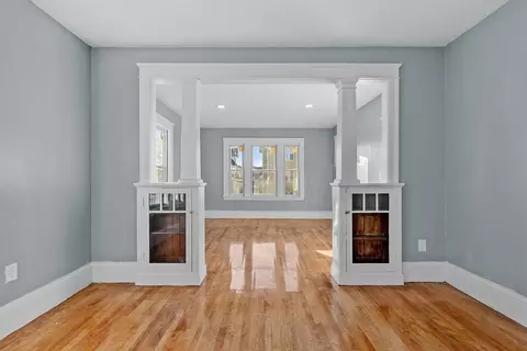 35 Arthur St, Worcester, MA 01604 photo 11
