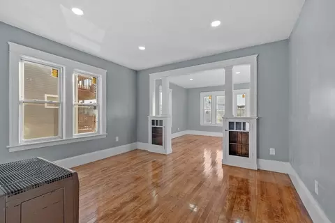 35 Arthur St, Worcester, MA 01604 photo 12