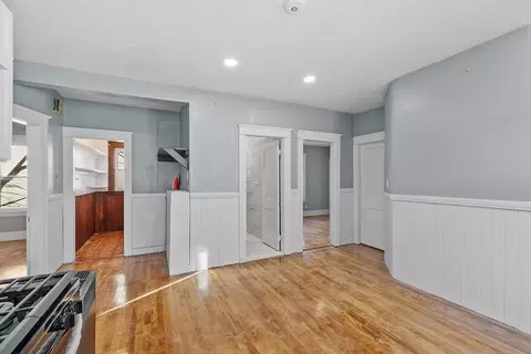 35 Arthur St, Worcester, MA 01604 photo 17