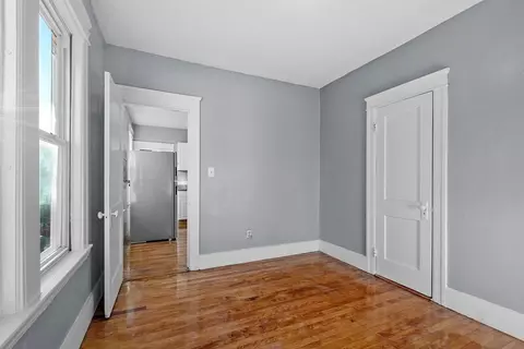 35 Arthur St, Worcester, MA 01604 photo 28