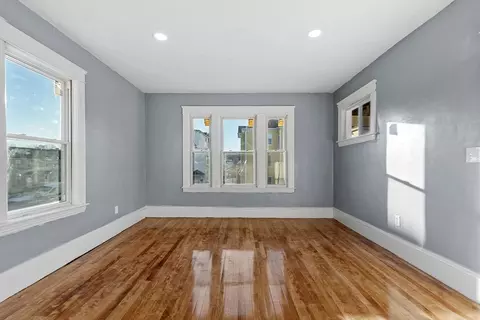 35 Arthur St, Worcester, MA 01604 photo 7