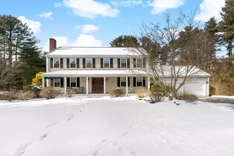 26 School St, Rehoboth, MA 02769