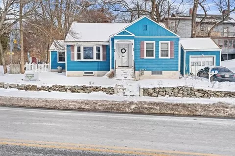 75 Hampshire St, Methuen, MA 01844