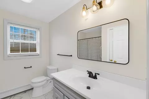 Bath - 532 Forest St, Methuen, MA 01844 photo 4 of 4