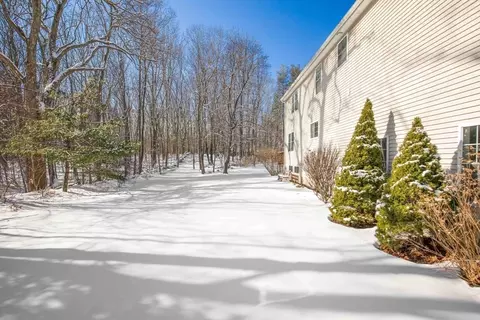Exterior - 532 Forest St, Methuen, MA 01844 photo 7 of 9