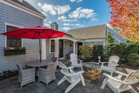 Exterior - 671 Main St #1, Barnstable, MA 02635 photo 3 of 4