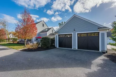 Exterior - 671 Main St #1, Barnstable, MA 02635 photo 4 of 4
