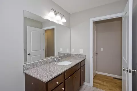 Entry Way - 209 Morton St, Springfield, MA 01119 photo 2 of 2