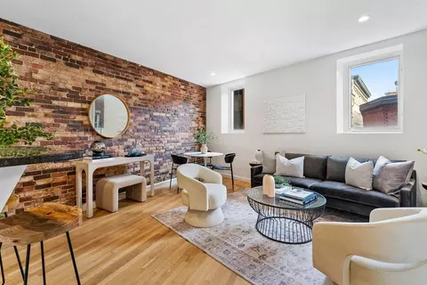 19 Wiget St #305, Boston, MA 02113