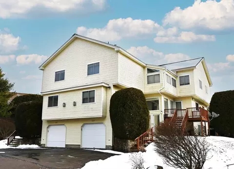 429 Captain Eames Cir #429, Ashland, MA 01721