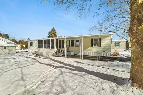 13 Valley Frg, Taunton, MA 02780