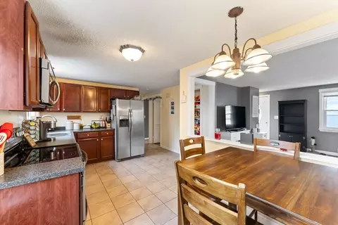 154 Packard Ave, Springfield, MA 01118 photo 7