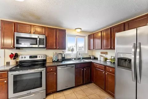 154 Packard Ave, Springfield, MA 01118 photo 5