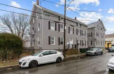 114 Davis St, Fall River, MA 02720
