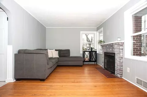 34 Ivernia Rd, Worcester, MA 01606 photo 5
