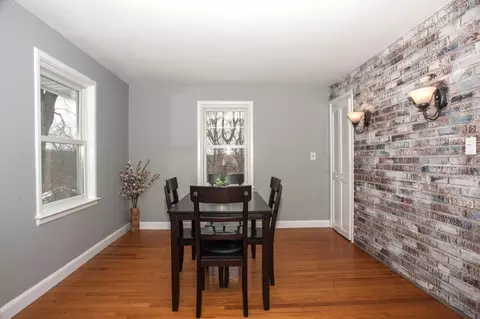 34 Ivernia Rd, Worcester, MA 01606 photo 8