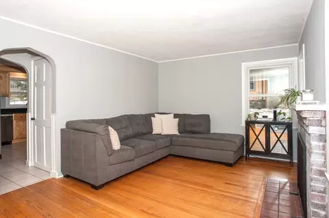 34 Ivernia Rd, Worcester, MA 01606 photo 4