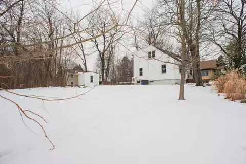 34 Ivernia Rd, Worcester, MA 01606 photo 2