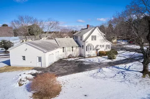 49 West St, Hatfield, MA 01088