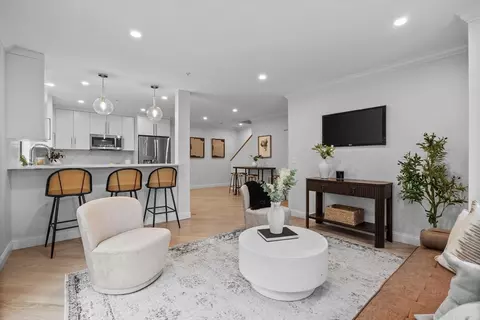 200 Fayette #200, Watertown, MA 02472