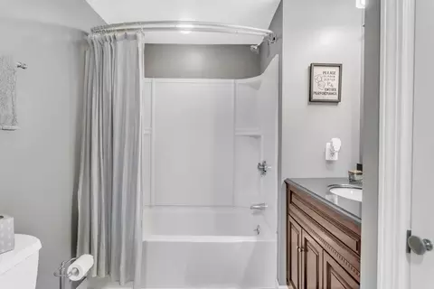Bath - 150 Lang St, Springfield, MA 01104 photo 1 of 2