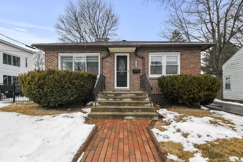 49 Clearview Ave, Fitchburg, MA 01420
