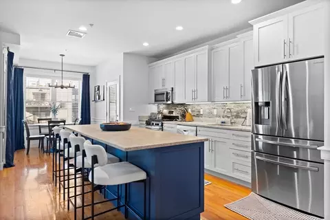 774 E 3rd St #3, Boston, MA 02127