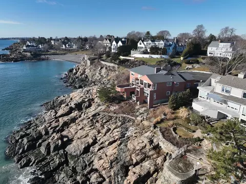8 Stevens Rd, Marblehead, MA 01945 photo 2