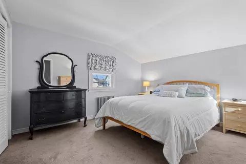 Bedroom - 7 Roosevelt St, Maynard, MA 01754 photo 1 of 4