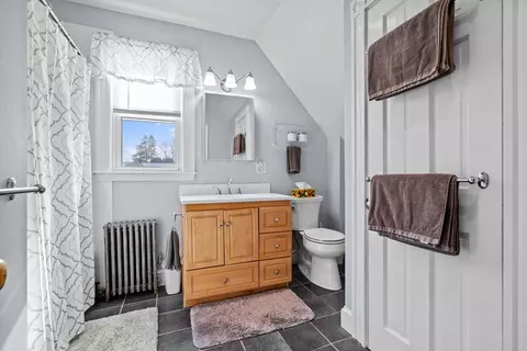 Bath - 7 Roosevelt St, Maynard, MA 01754 photo 2 of 2