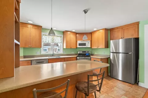 Kitchen - 7 Roosevelt St, Maynard, MA 01754 photo 2 of 4