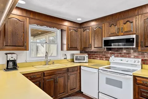 131 Free St, Hingham, MA 02043 photo 23